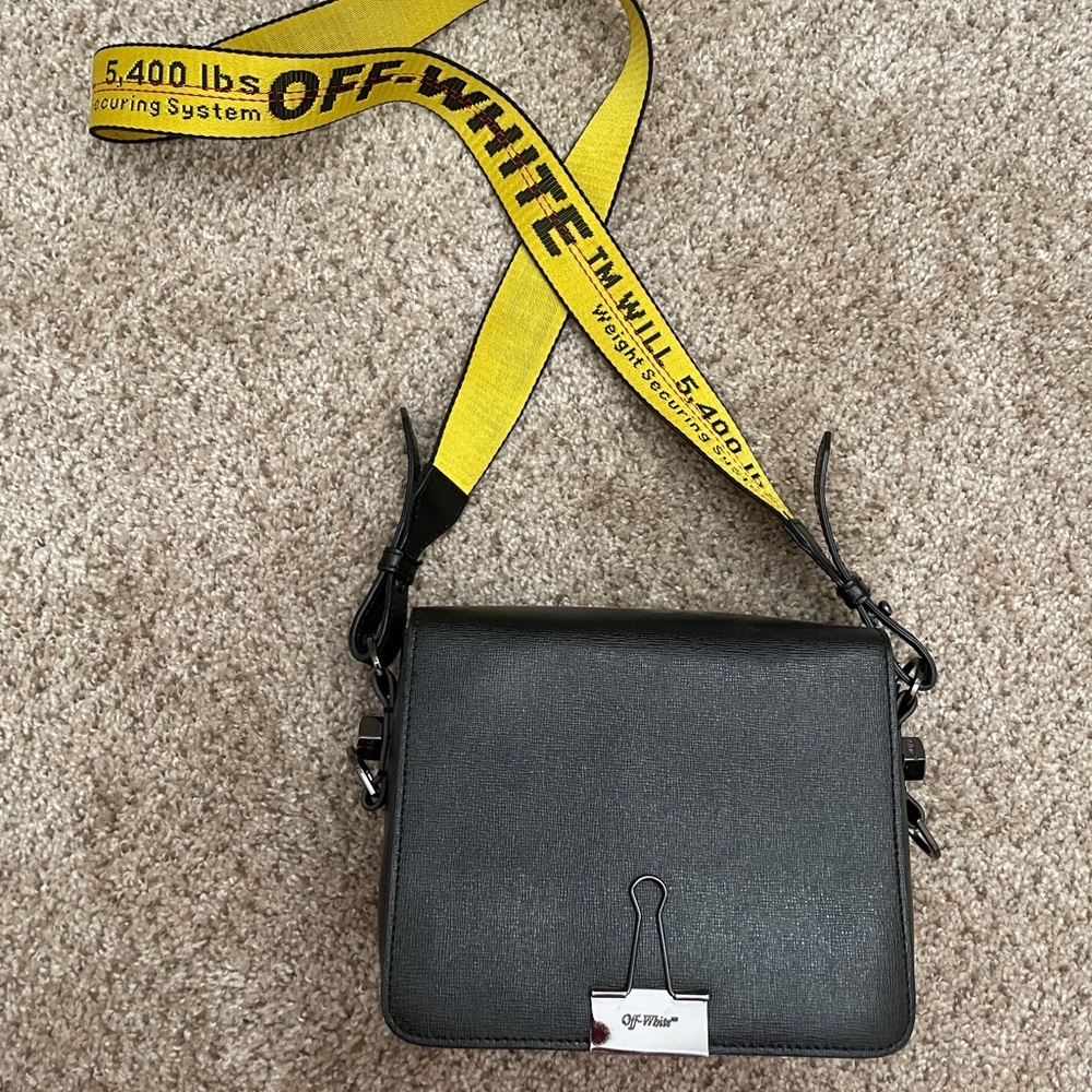 Off-White classic flip bag